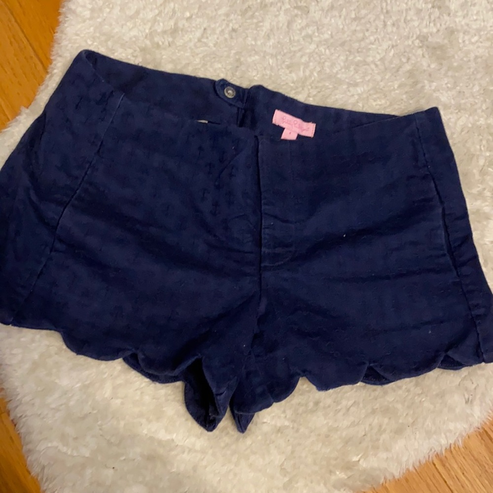 Lilly Pulitzer scalloped pants with anchor detailing
